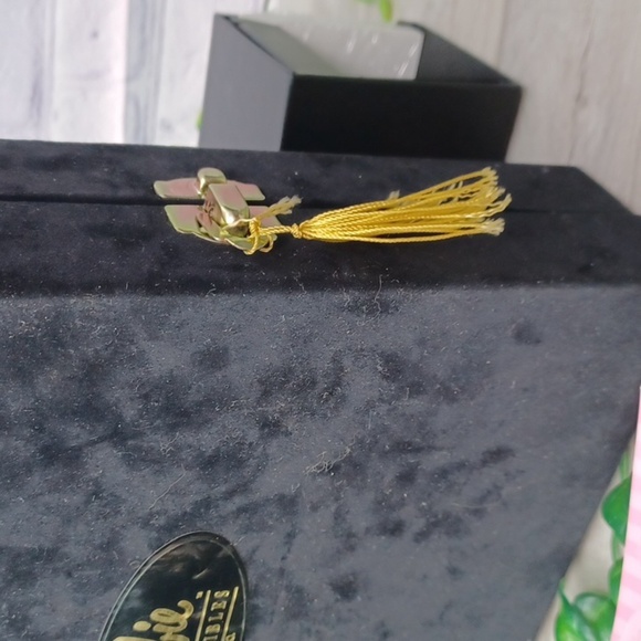 Barbie Bob Mackie Limited Edition Collector Plates 1996 - Picture 5 of 8